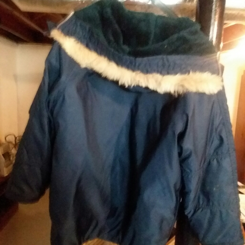 Coat - Picture 2 of 4